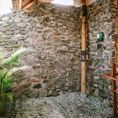 Baha Baha Villas West Sumbawa Yoyos - Free Yoga Class, Gym Daily Included For Guest - Fast Wifi Starlink Sekongkang Exterior photo