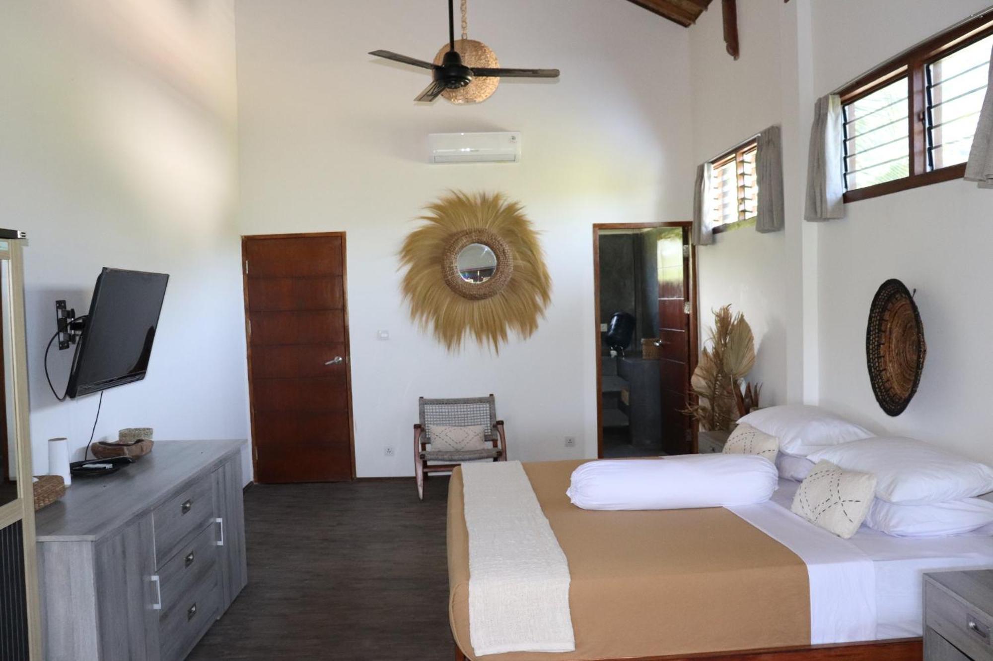 Baha Baha Villas West Sumbawa Yoyos - Free Yoga Class, Gym Daily Included For Guest - Fast Wifi Starlink Sekongkang Exterior photo